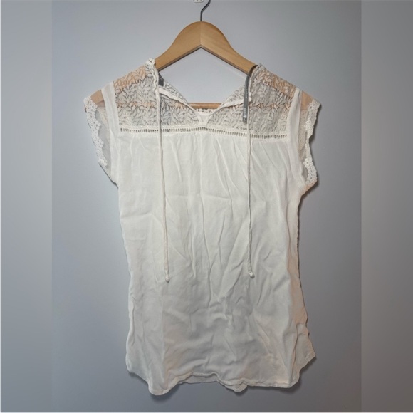 Daniel Rainn white lace trim cap sleeve blouse | NWOT | S - Picture 2 of 9